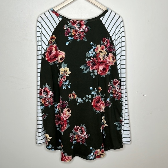 REBORN J WOMENS FLORAL JERSEY and STRIPED SLEEVES WITH ELBOW PATCHES SIZE 3XL - Picture 2 of 8